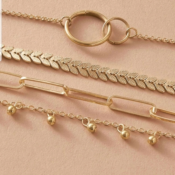 *Peaches* Gold Bracelet Set - Picture 4 of 5